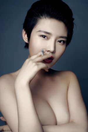 凸偷窥wc女厕高清视频_720电影完整版